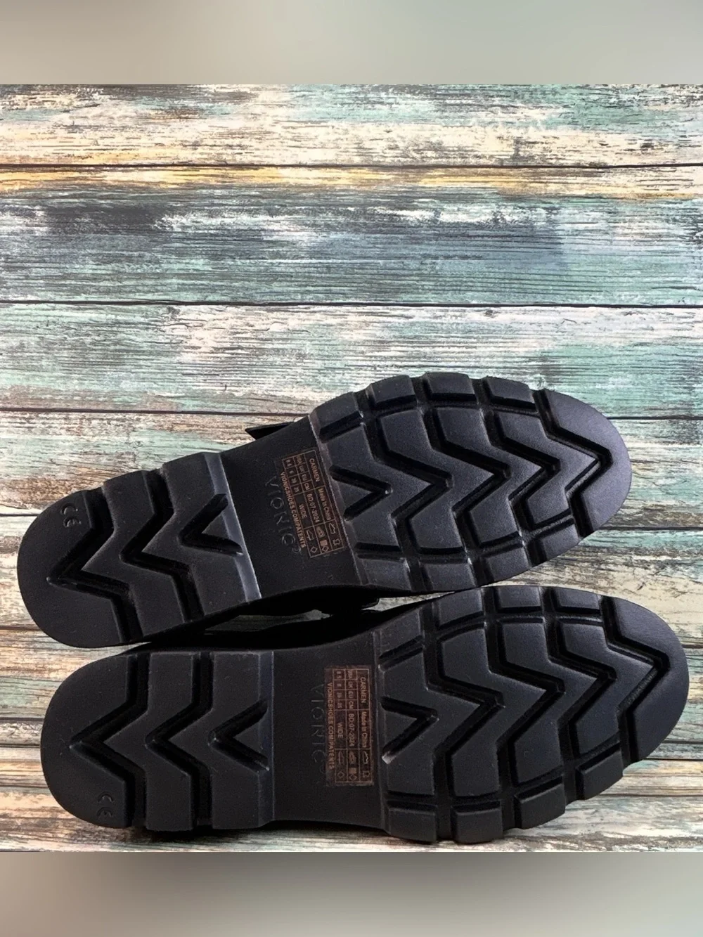 VIONIC T-Strap Mary Janes 8.5W Wedge Schoolgirl Collegiate Preppy Black Leather
